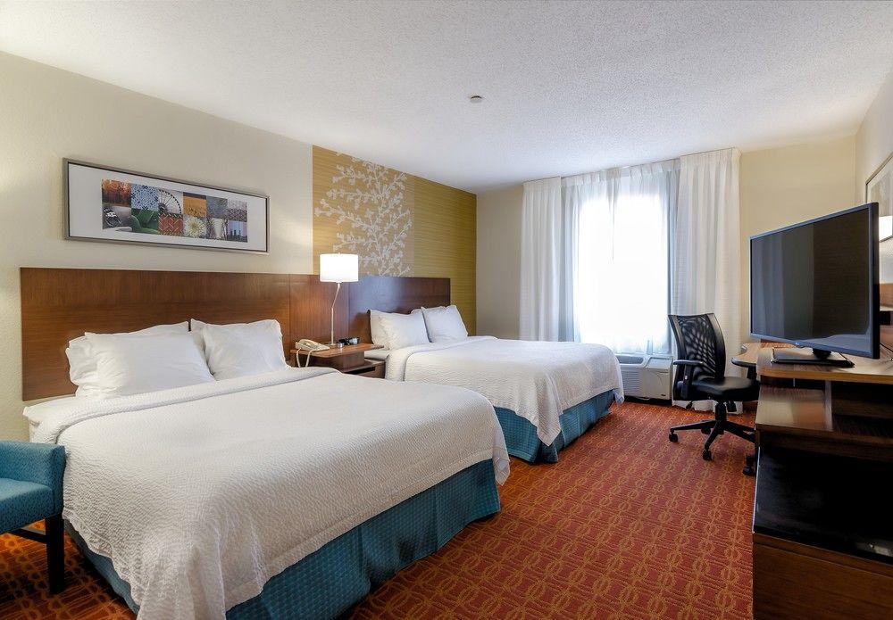 Fairfield Inn And Suites By Marriott Potomac Mills Woodbridge Exteriör bild