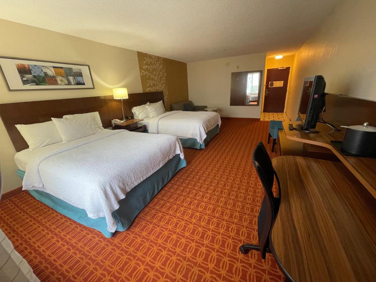Fairfield Inn And Suites By Marriott Potomac Mills Woodbridge Exteriör bild