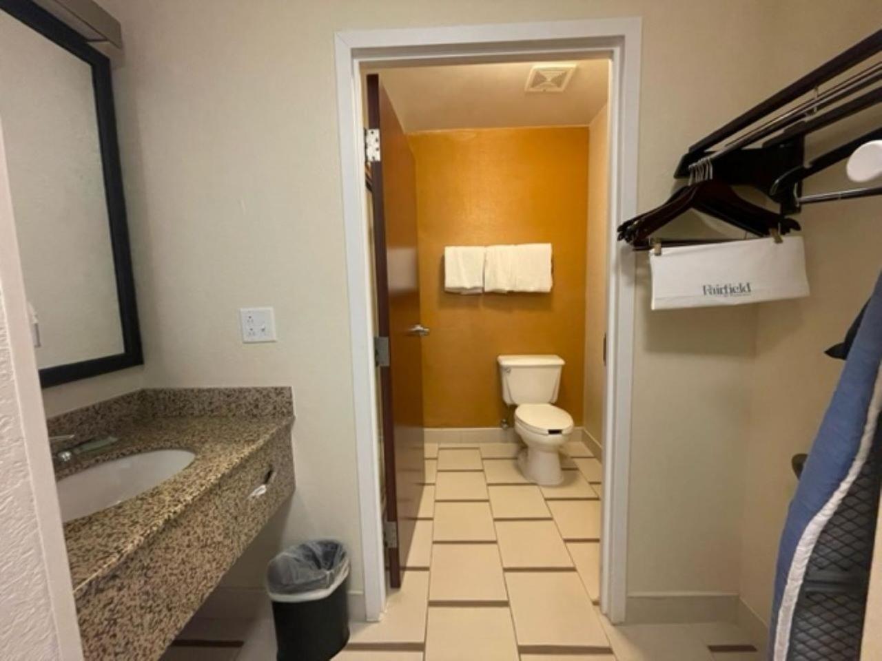 Fairfield Inn And Suites By Marriott Potomac Mills Woodbridge Exteriör bild