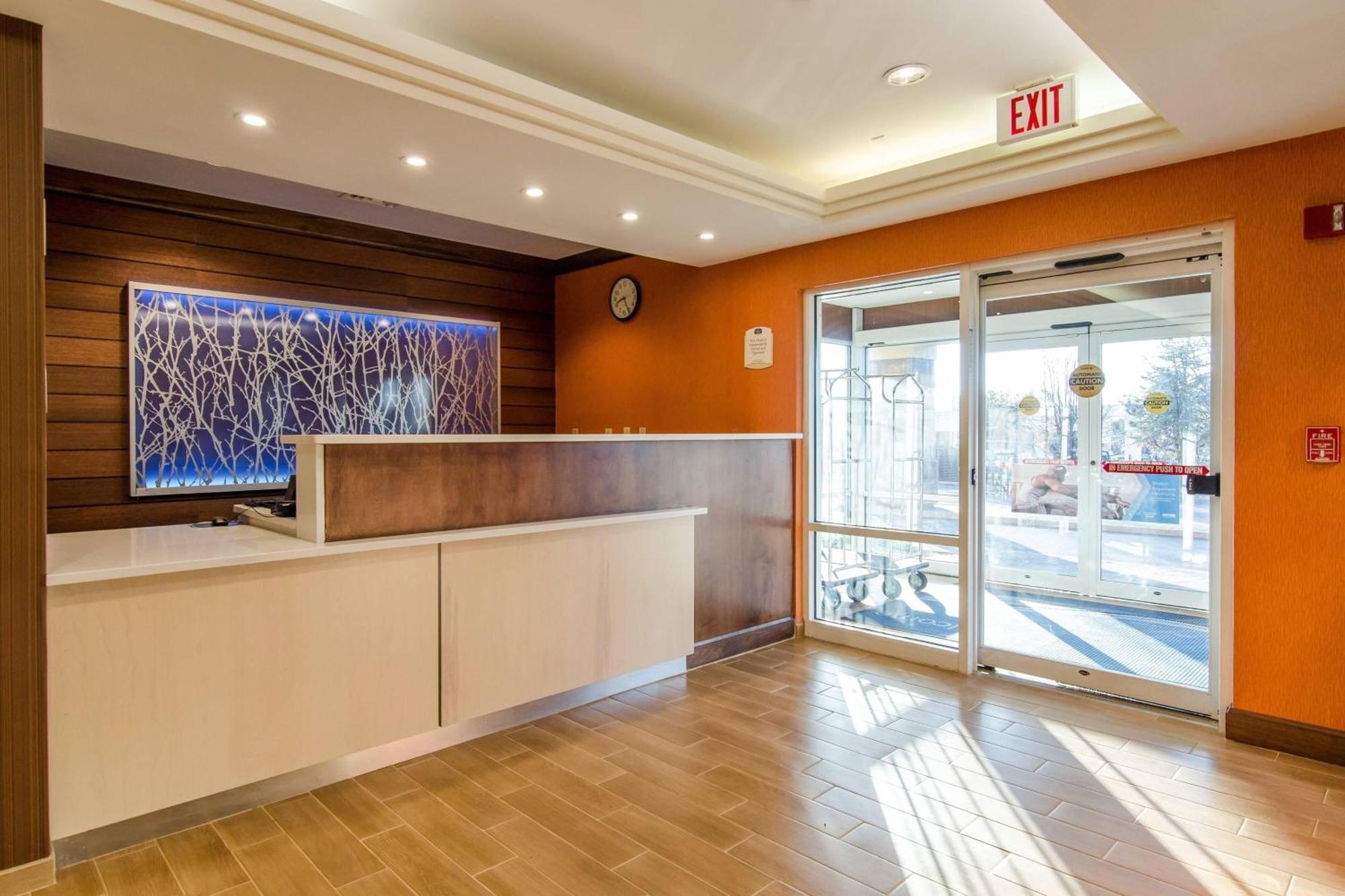 Fairfield Inn And Suites By Marriott Potomac Mills Woodbridge Exteriör bild