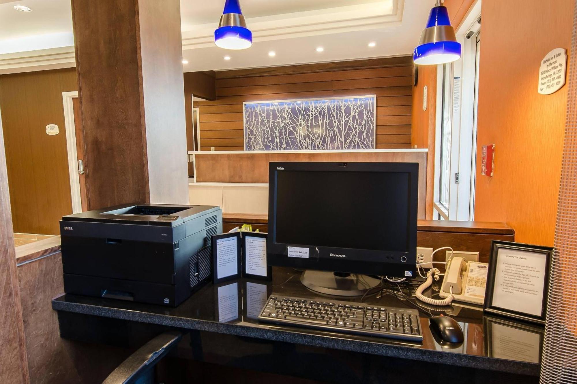 Fairfield Inn And Suites By Marriott Potomac Mills Woodbridge Exteriör bild