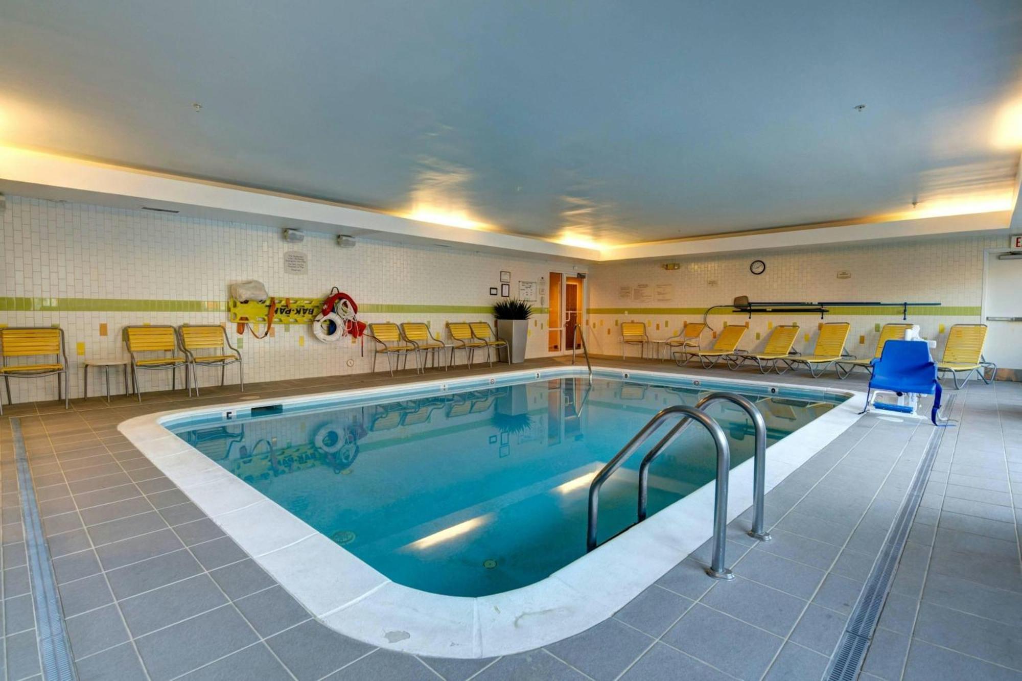 Fairfield Inn And Suites By Marriott Potomac Mills Woodbridge Exteriör bild