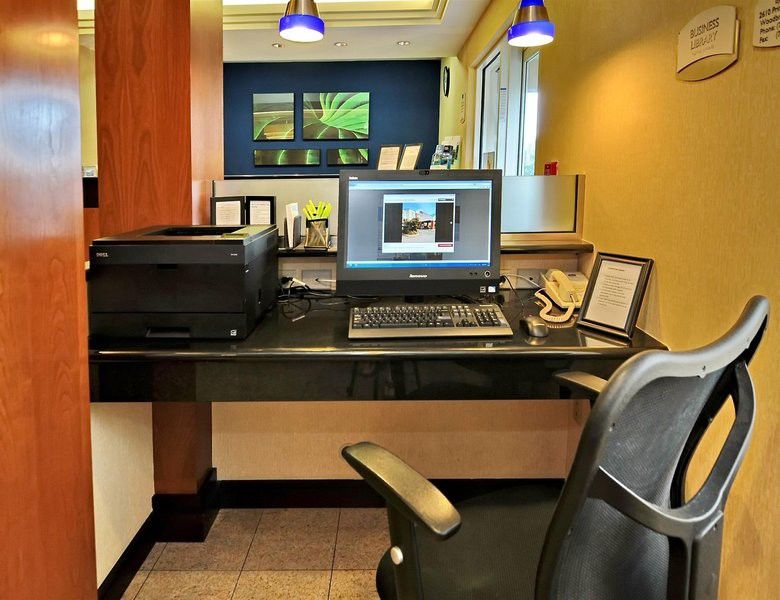 Fairfield Inn And Suites By Marriott Potomac Mills Woodbridge Exteriör bild