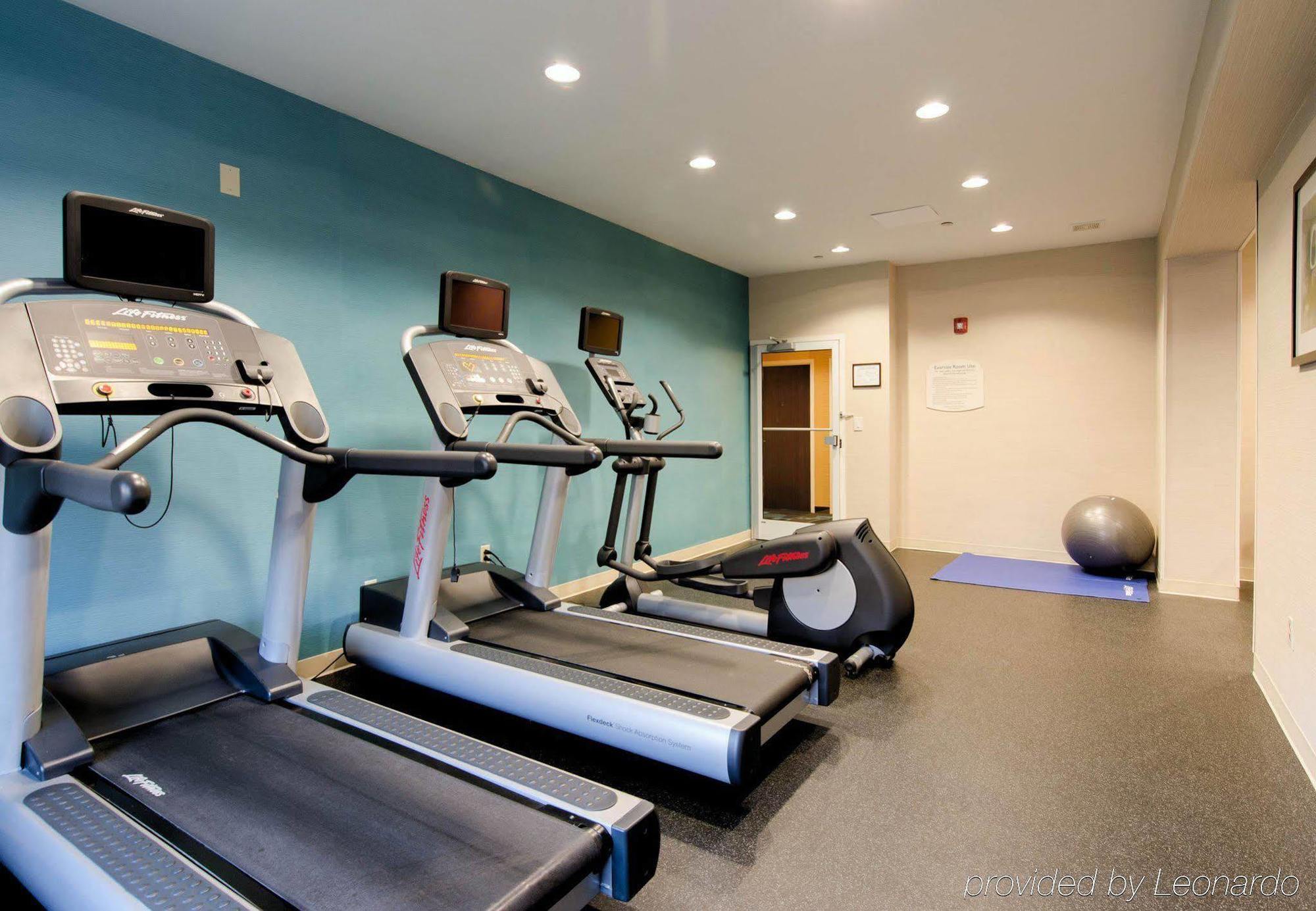 Fairfield Inn And Suites By Marriott Potomac Mills Woodbridge Exteriör bild