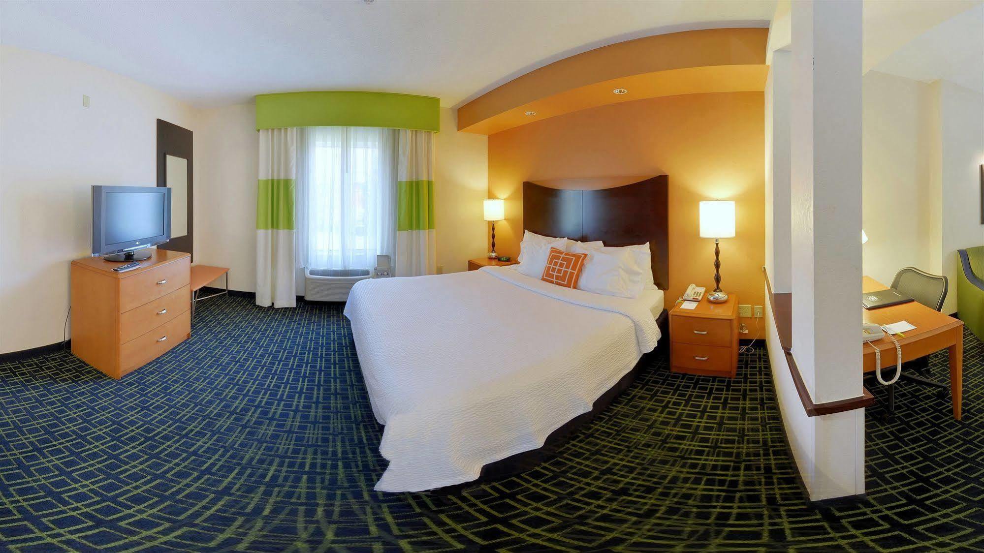 Fairfield Inn And Suites By Marriott Potomac Mills Woodbridge Exteriör bild
