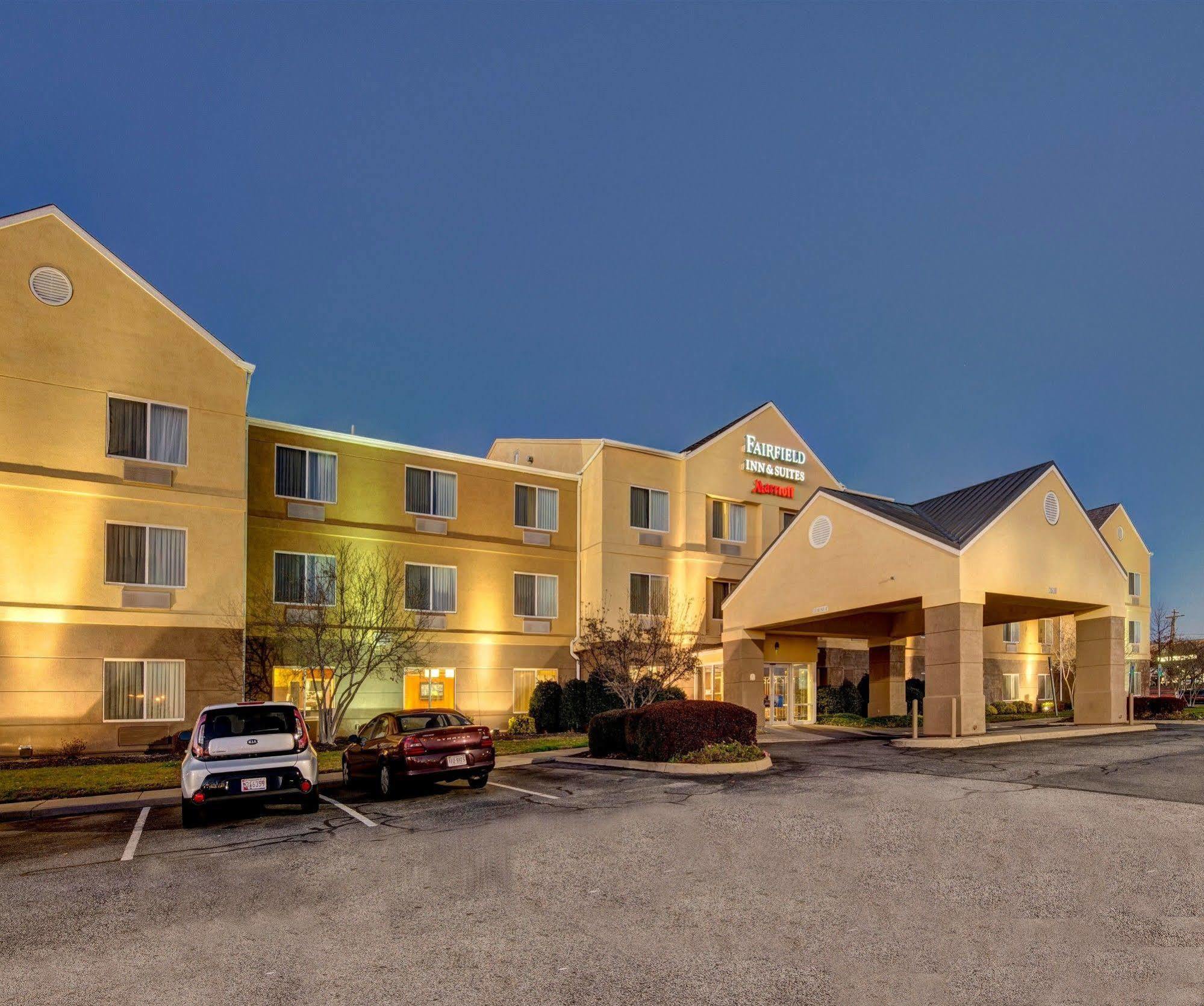 Fairfield Inn And Suites By Marriott Potomac Mills Woodbridge Exteriör bild